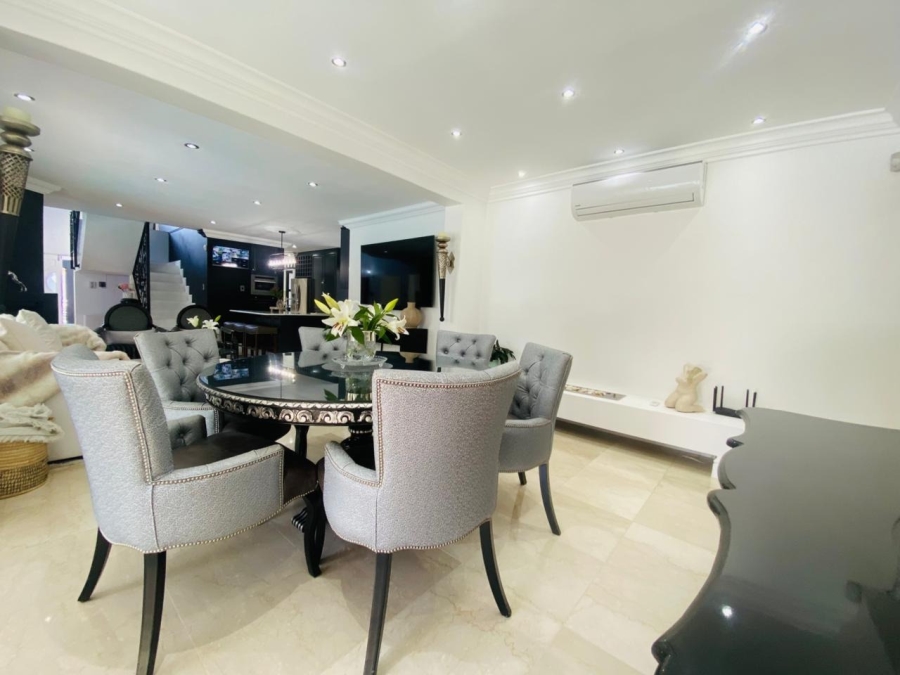 5 Bedroom Property for Sale in Sunset Beach Western Cape